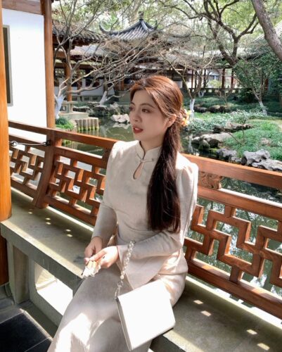 冬季独特别致气质两件套裙子名媛