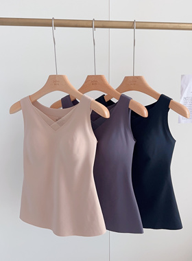 #94069 自带升温含桑蚕丝 乳胶按摩内杯 软绒裸感背心