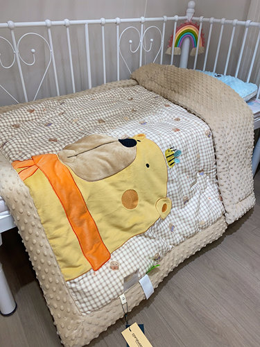 松*屋＆658 A类母婴级 双层纱萌趣绣花贴片儿童安抚豆豆被120*150
