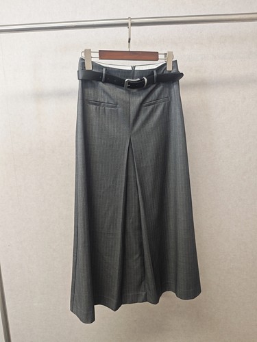 Ka系列＆专柜25春福利 轻奢灰色条纹裙（NO退换）110