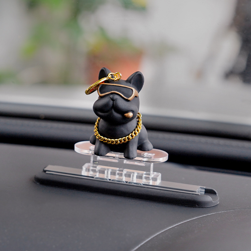 亚马逊新款车载滑板熊滑动摆件汽车卡通内饰装饰品中控屏幕摆件