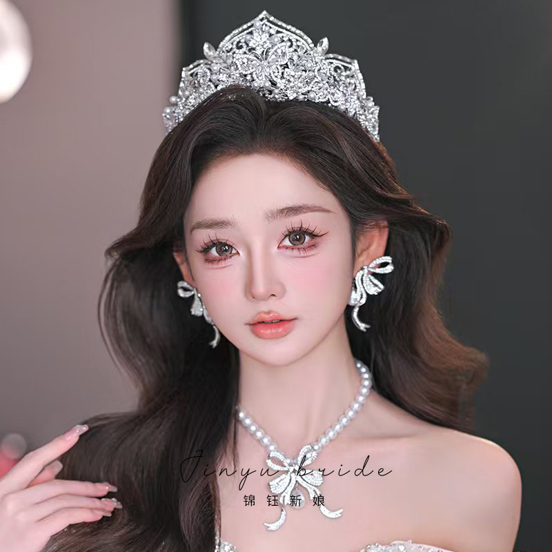 立体闪钻珍珠蝴蝶婚礼新娘皇冠