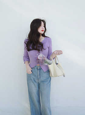 2025秋季紫色贝壳扣v领chill螺纹显瘦设计感开衫针织上衣女
