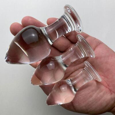A glass-made anus used as a masturbation toy