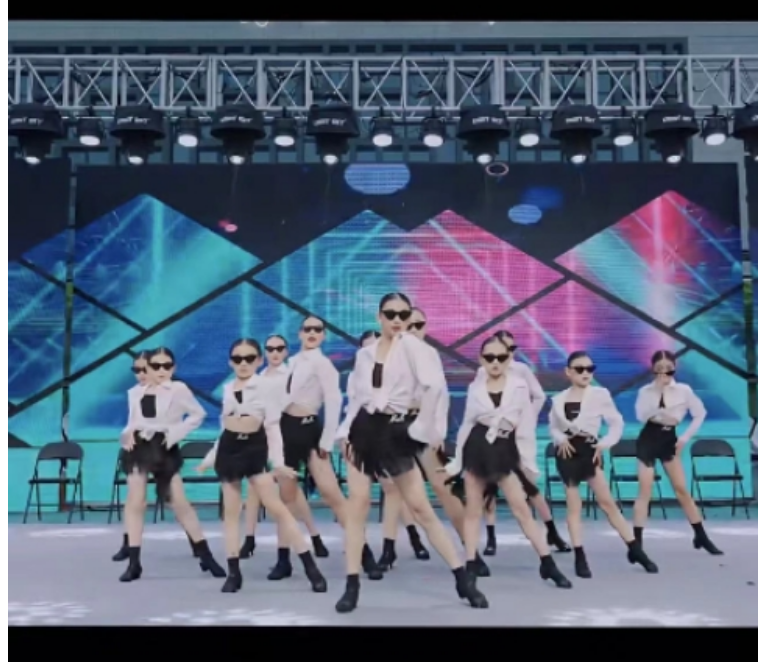 潮范现代爵士舞拉丁舞流苏裙酷儿童成人中国舞演出表演套装白衬衫