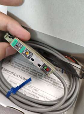 KM1-M7161-00X SU-7P(PNP) YV112 机器感应器信号放大器