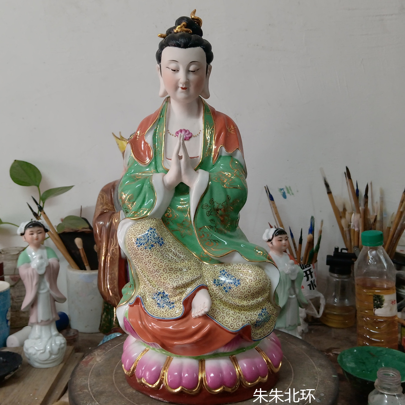 雕塑陶瓷合掌自在观音菩萨佛像家用供奉中式客厅坐观音像摆件40CM