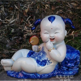 青花陶瓷童子摆件送子福娃瓷器小孩虎娃男童子装饰可爱瓷娃娃招财