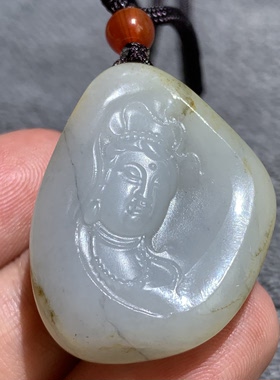 手艺人新疆和田籽料青白玉观音头像吊坠 天然秋梨皮随形平安玉佩