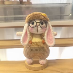 成品毛线钩织玩偶挂件摆件贝雷帽糖糖兔
