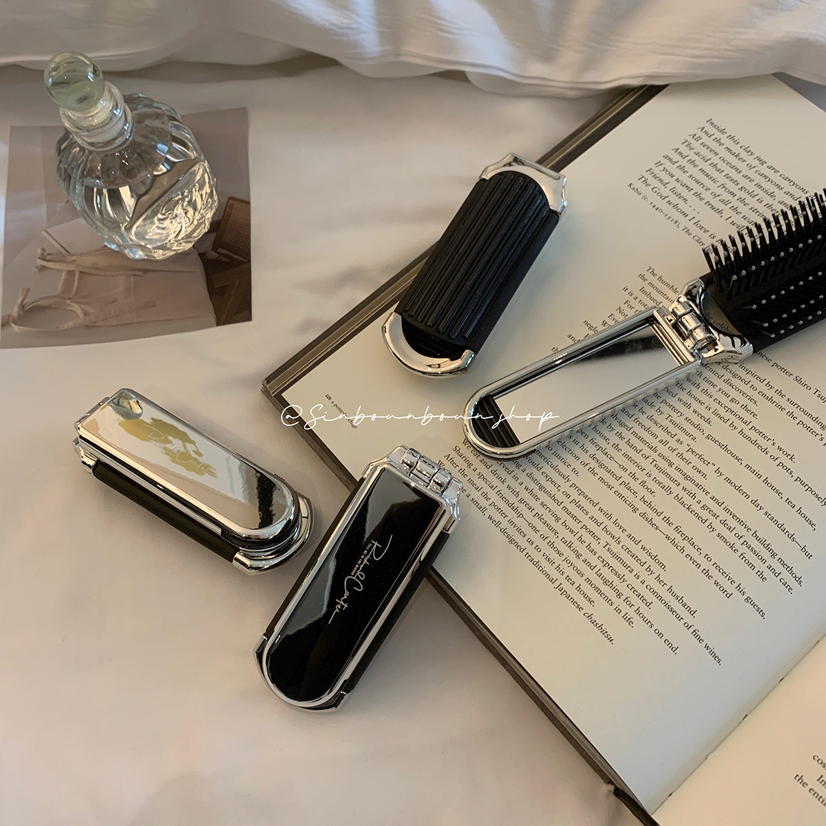 馨帮帮杂货铺镜子一体气垫气囊梳顺发按摩梳随身便携折叠小梳子女,家庭/个人清洁工具,梳子/化妆梳/按摩梳,淘宝优惠券,粉丝福利购,淘宝优惠卷