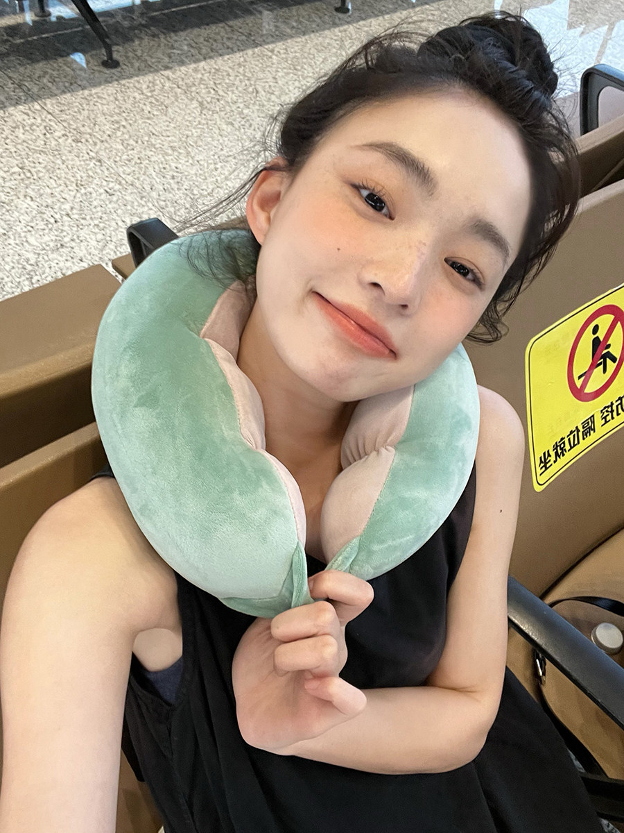 XINBANGBANG 식료품 점 크리 에이 티브 재밌는 애벌레 U 자형 베개 장식 소파 쿠션 쿠션 귀여운 U 자형 베개