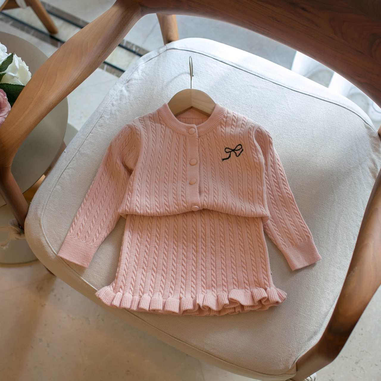 秋装儿童高级套装韩系麻花小香风毛衣针织开衫短裙两件套秋冬女童