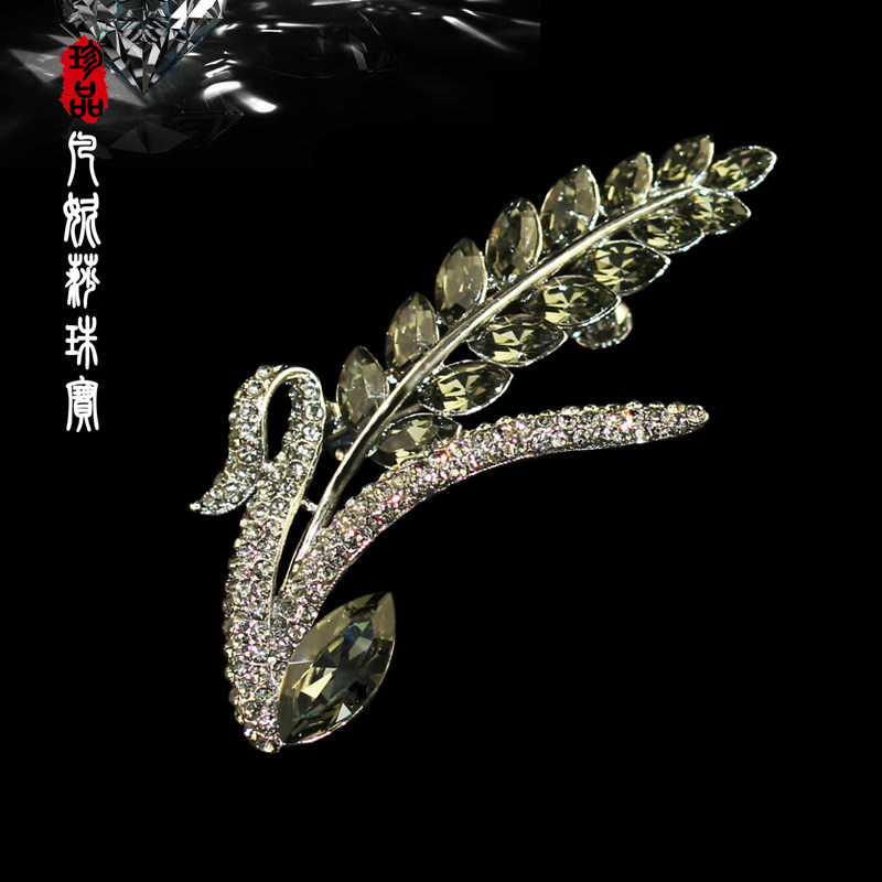 韩国进口轻奢麦穗水晶大衣胸针