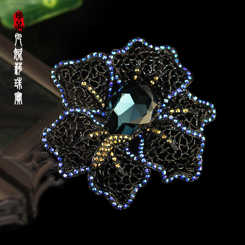 韩国进口复古奥地利水晶大衣胸针
