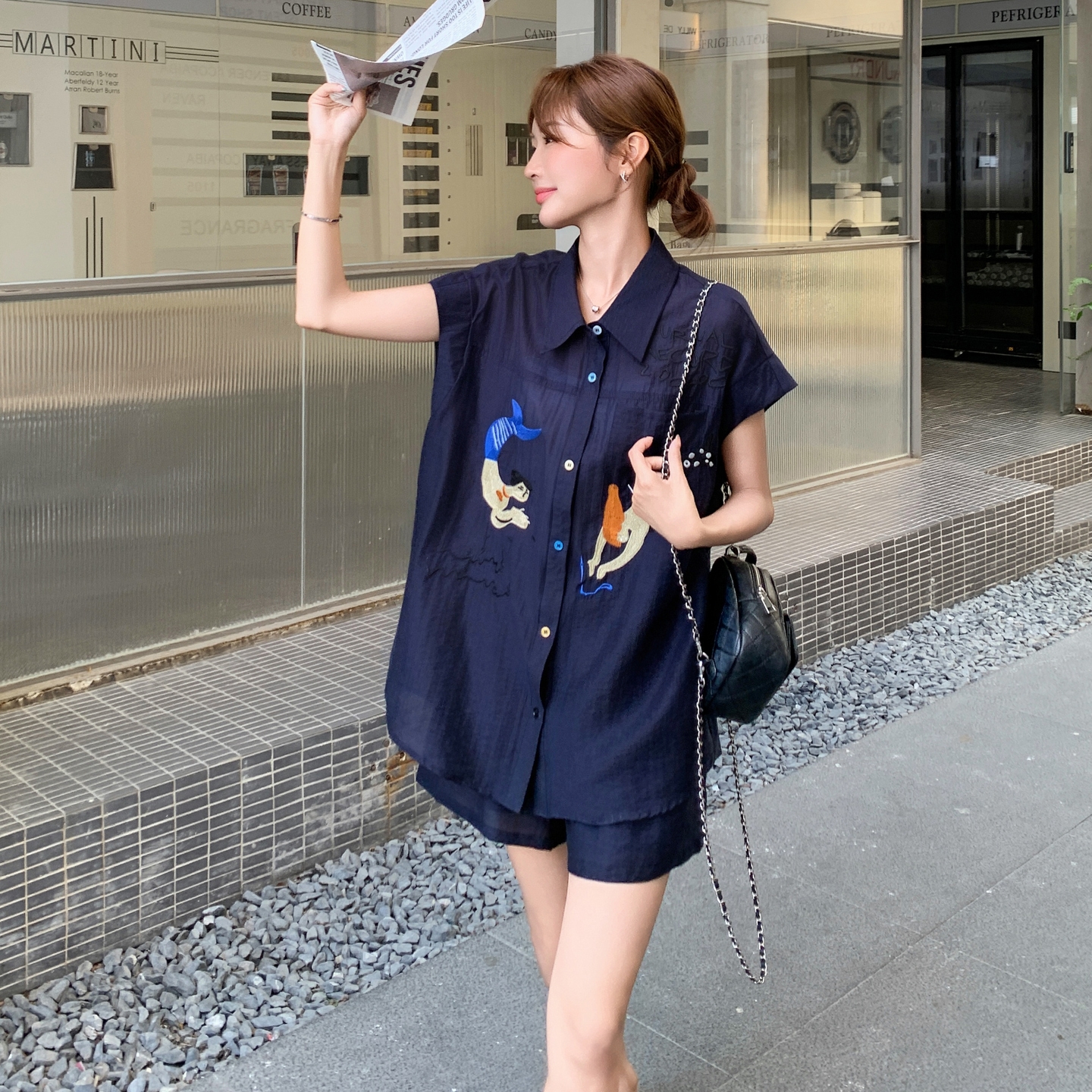 新品现货主推轻薄趣味刺绣藏青色两件套套装8687-P165-K238，女装套装/套裙，菡迪欧娜