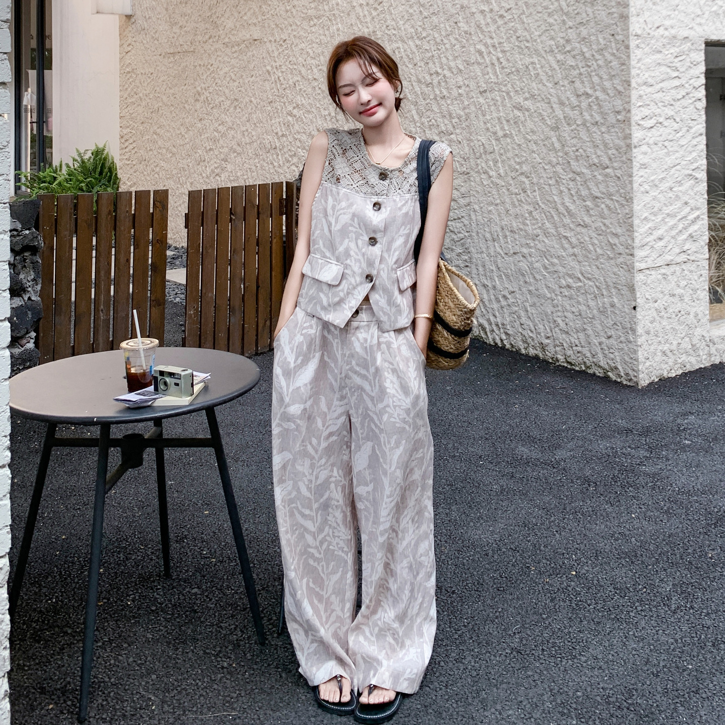 新品蕾丝印花老钱风马甲+阔腿裤两件套9001-P165-K238,女装套装/套裙,2C075