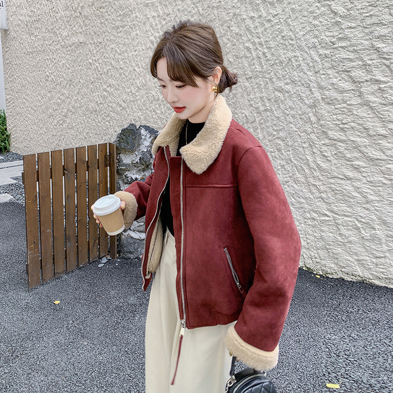 新品现货主推款附买家秀新年红皮毛一体2C075-717-P205-K308,女装短外套,菡迪欧娜