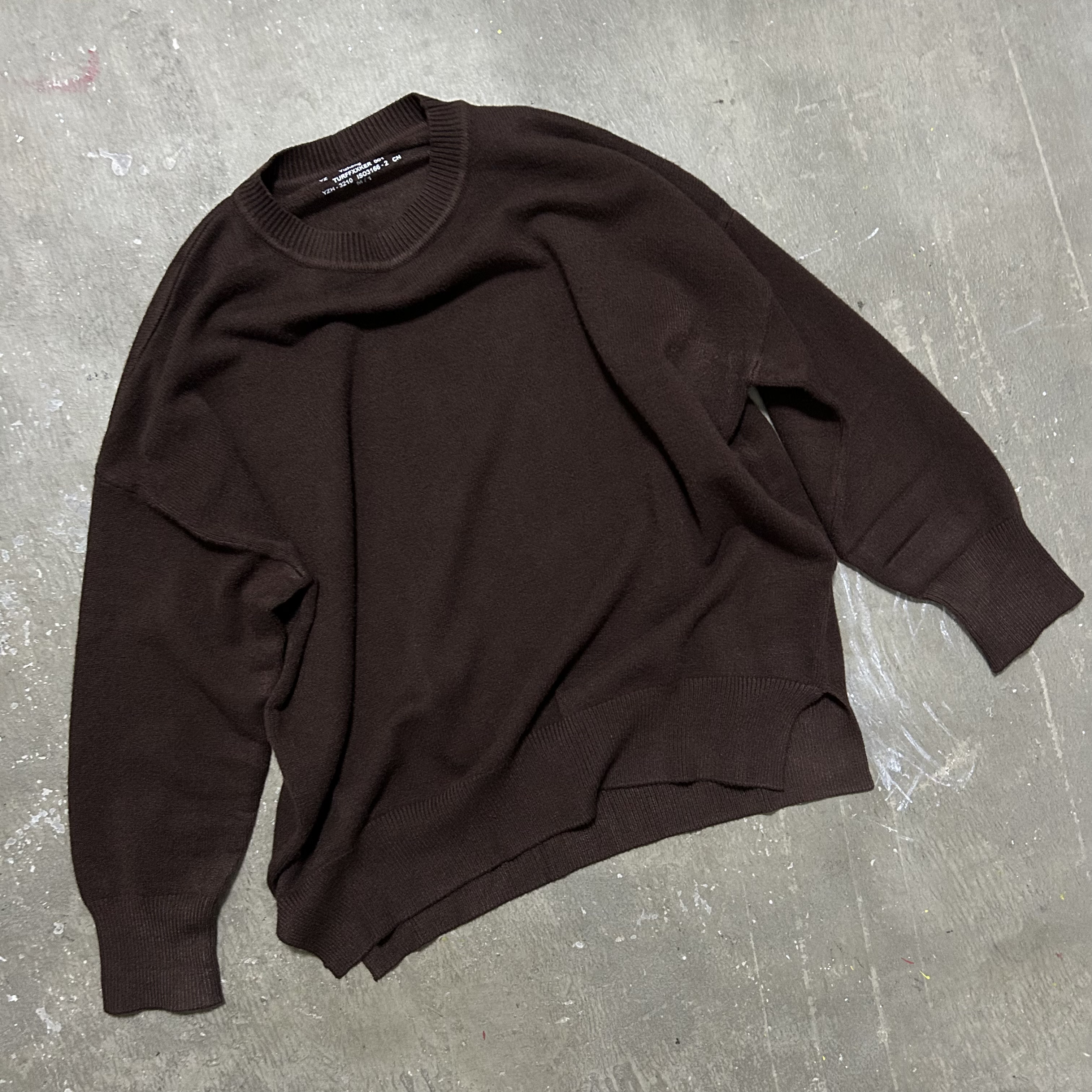 LIFEGOESON 25AW Oversized Knit Sweater 包芯纱开叉下摆针织衫