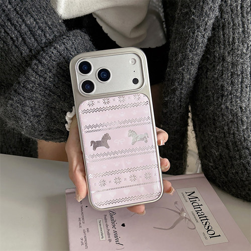 宁宁 冬季粉色费尔岛雪花小马滴胶电镀边女iPhone17ProMobileCase