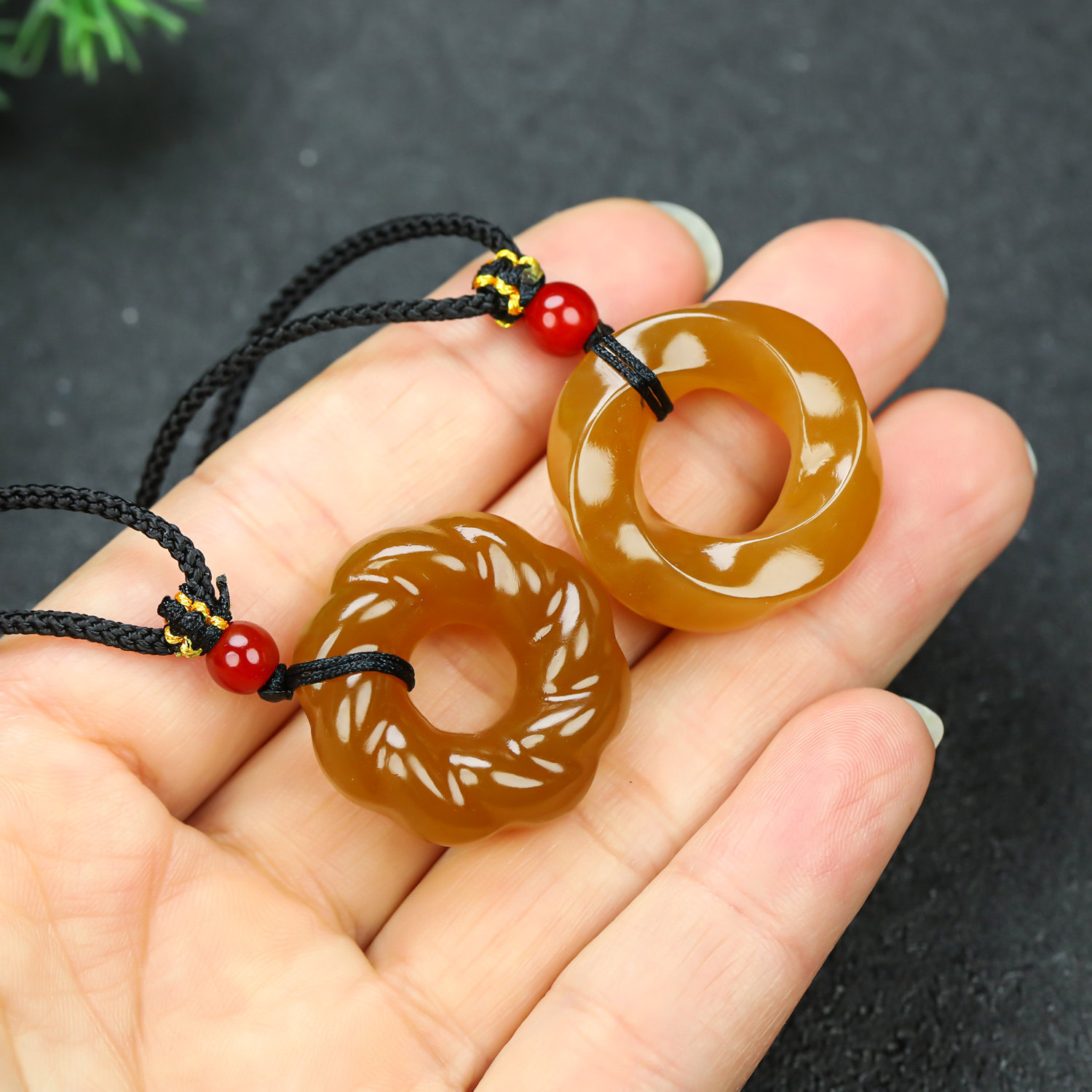 和田玉糖玉扭转乾坤平安扣吊坠项链新疆玉糖料复古平安扣挂件玉坠