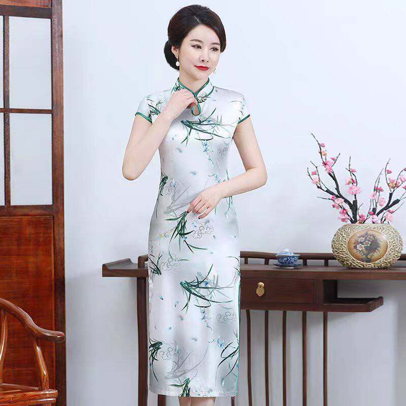 视频50夏季水滴香云纱真丝宝剑头叉旗袍盖袖裙子连衣裙裁剪图纸样