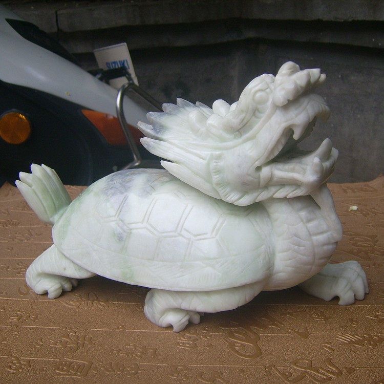 蓝田玉龙龟出自专业雕琢古韵传承玉器玉饰摆件万超珠宝200588