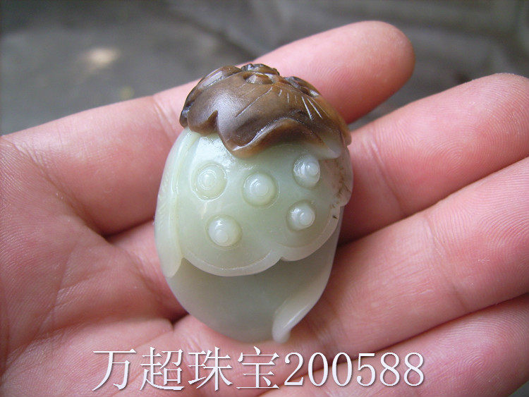 和田玉糖皮青白玉青白玉莲子莲蓬挂件吊坠俏雕件 万超珠宝200588