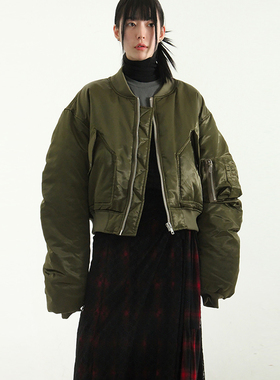 韩国代购23F/W glossy cropped MA-1 jumper(unisex)飞行夹克棉服