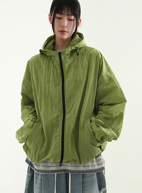 韩代24 grid pattern paper wind jacket (unisex) 防风夹克外套