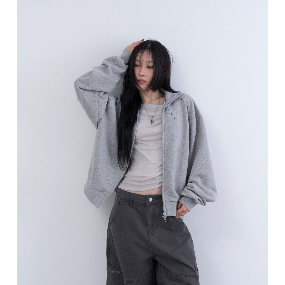 lowear韩代铆钉装饰长袖卫衣