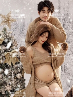 孕妇照服装情侣圣诞主题雪景拍照新年慵懒风咖色毛衣孕妈咪写真服