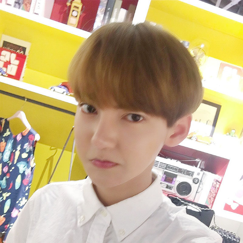 Perruque 8090 cheveux raides Court - Ref 2608574 Image 4