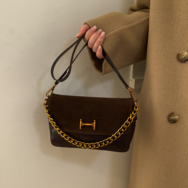 高级感复古麂皮小方包