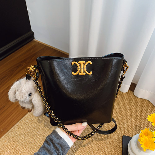 高级感轻奢小众水桶包