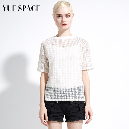 蕾丝镂空圆领短袖凉爽透气百搭