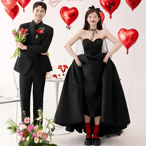 黑色缎面小蝴蝶结婚纱礼服