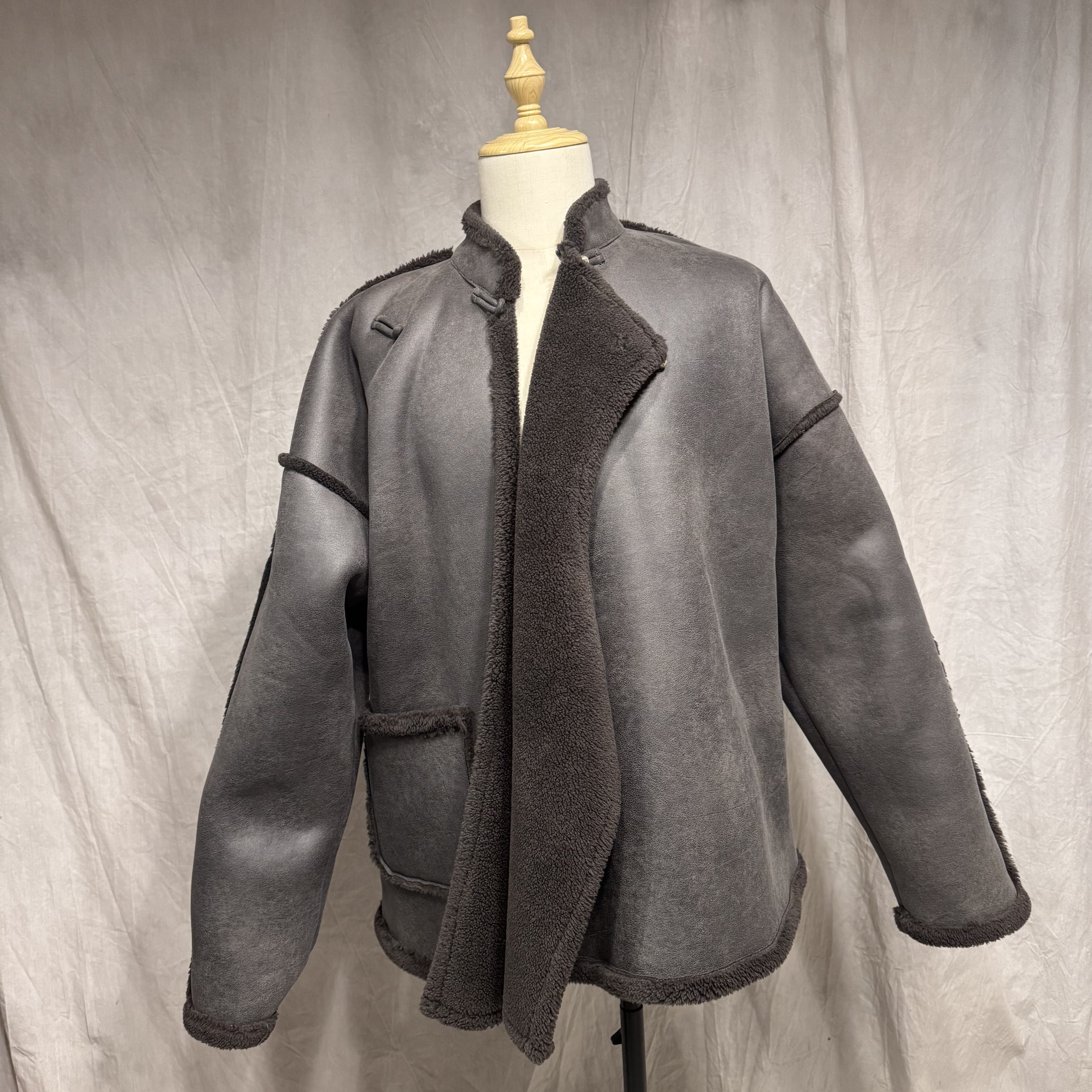 安多姑娘推荐男式加毛皮毛一体藏式斜襟藏式冬季加毛灰色咖色外套