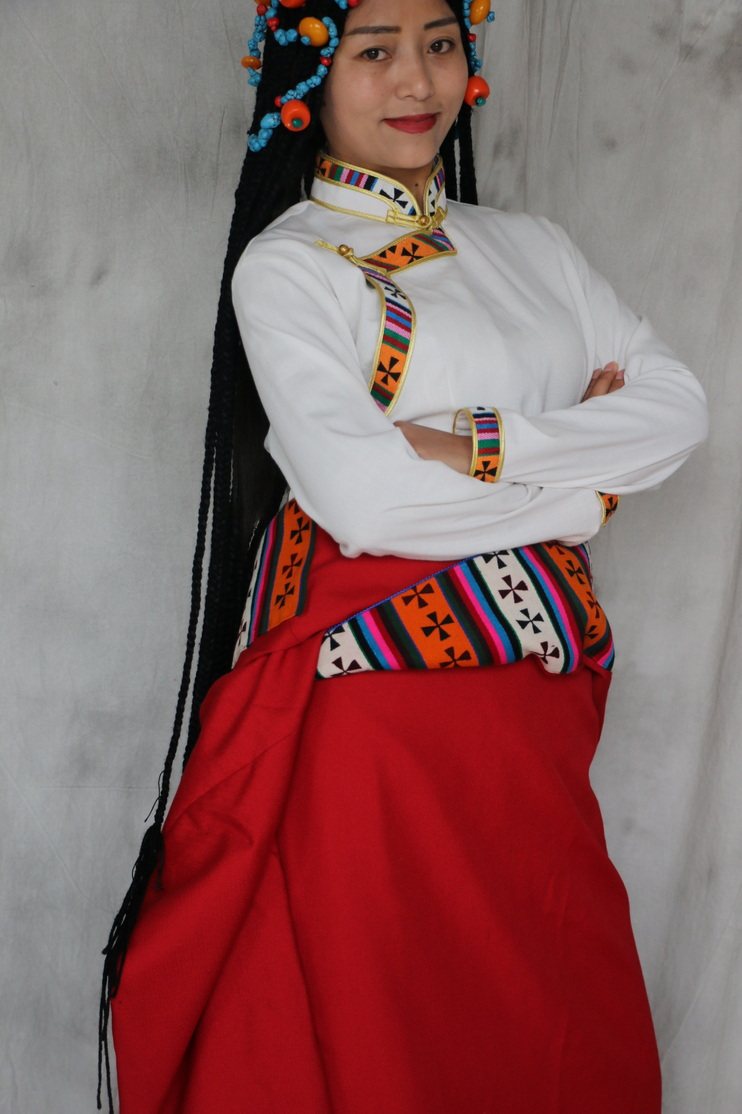 进口女式手工服饰经典红色好氆氇生活装演出婚庆均可精品单层藏袍