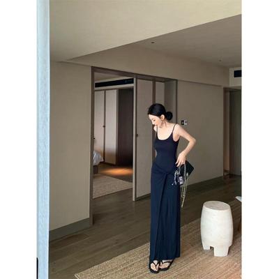 藏蓝色吊带连衣裙女夏季收腰修身裙子紧身性感气质显身材包臀长裙