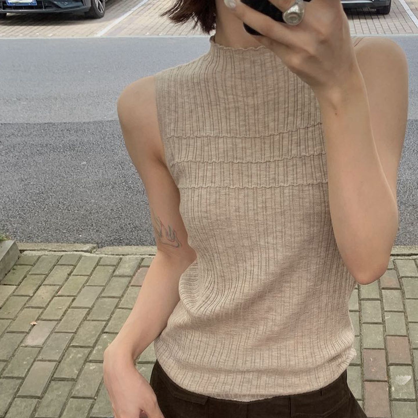 百搭高领显瘦无袖针织打底衫女