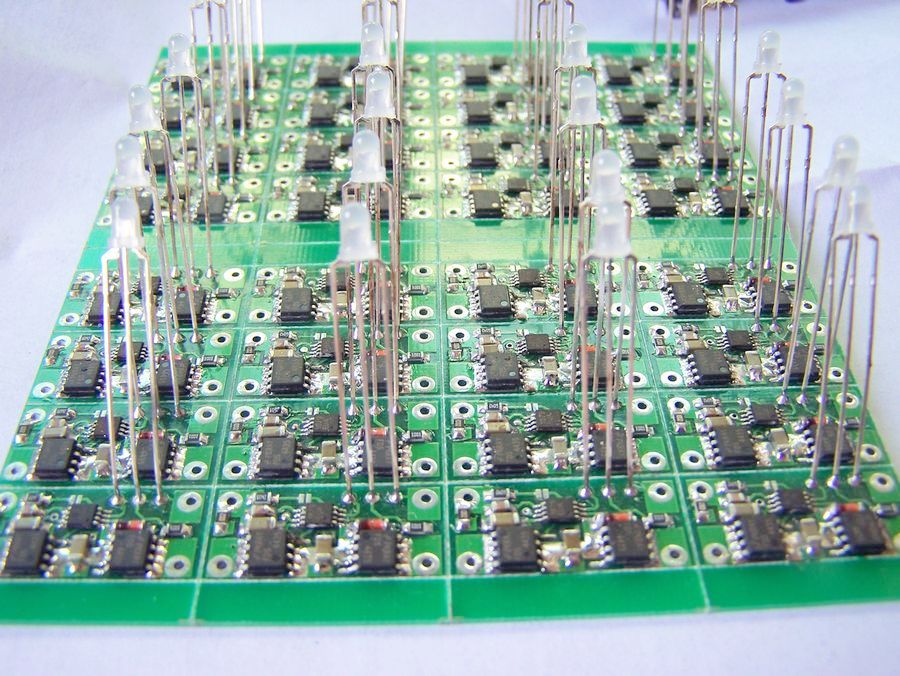 MAX1879 防反流 内置充电  YZX3.1版充电板