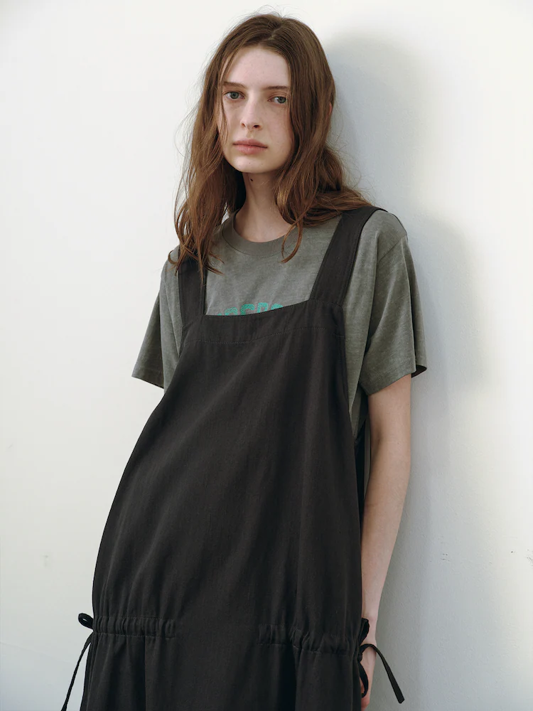 【VOVOSHOP】韩国代购  BEAKER 24SS 黑色吊带背心连衣裙 休闲