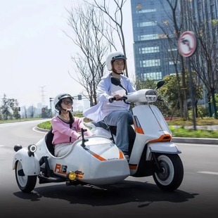 长江GT57边三轮自动挡摩托车250踏板三轮侉子三蹦子摩托车