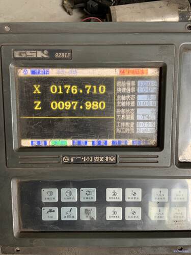 广州数控 数控系统928TF，通电如图 电源后配的  没拆修议价商品