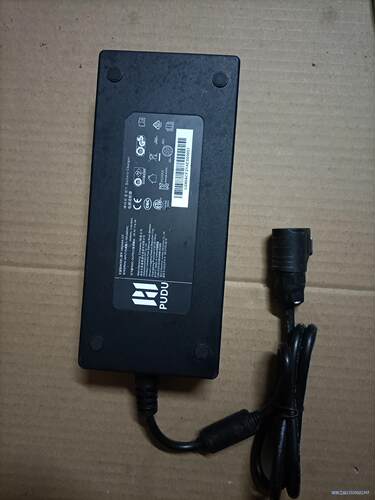PUDU普渡机器人电源HK240A一CFA29.4V8A电源议价商品
