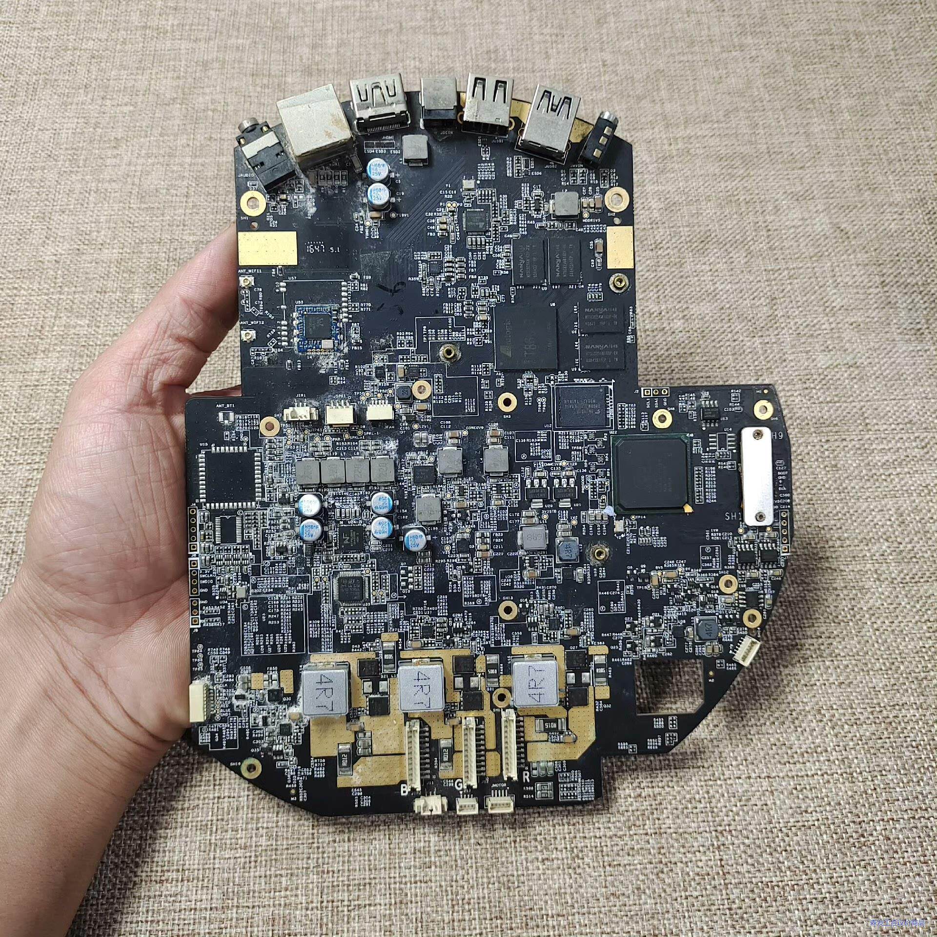坚果3投影仪拆机主板。议价商品