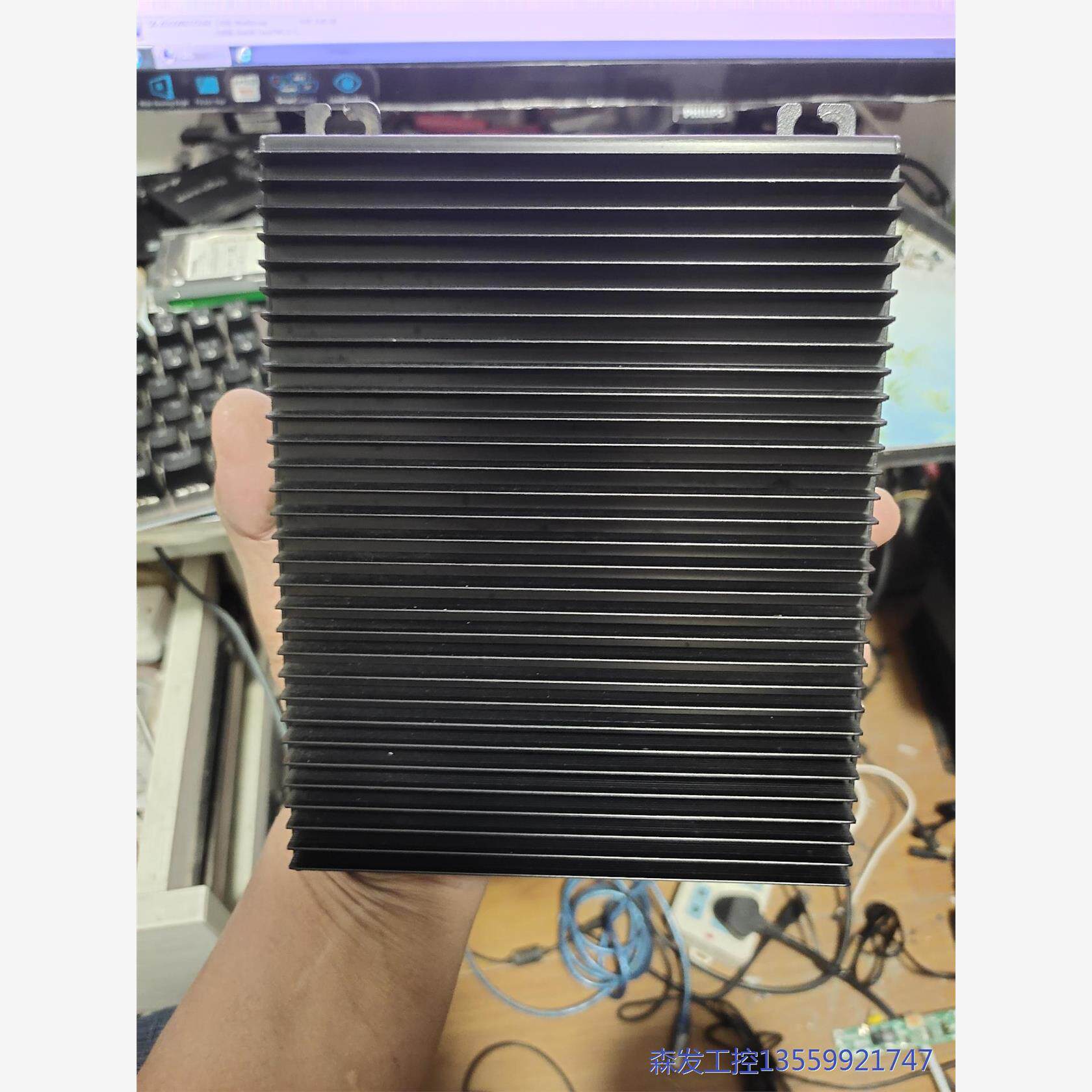 议价商品工控小主机 E3826 处理器，4G内存，16G固态硬盘， 0513