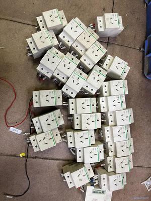 施耐德空气开关导轨插座 EA9X310成，原装施耐德3孔导轨议价商品
