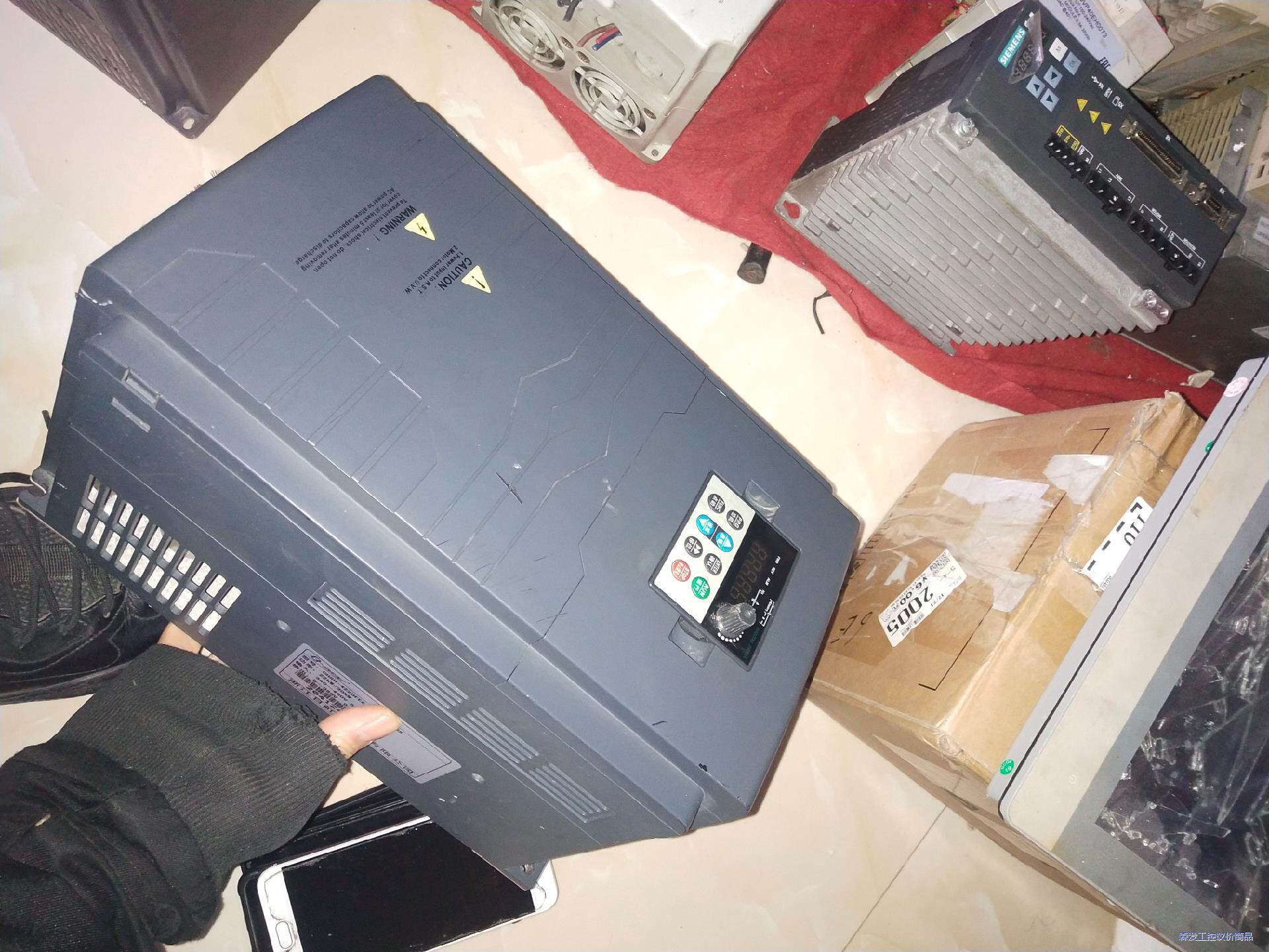 日虹变频器CIRH－4220FEE/4300FPE－SK拆机议价商品